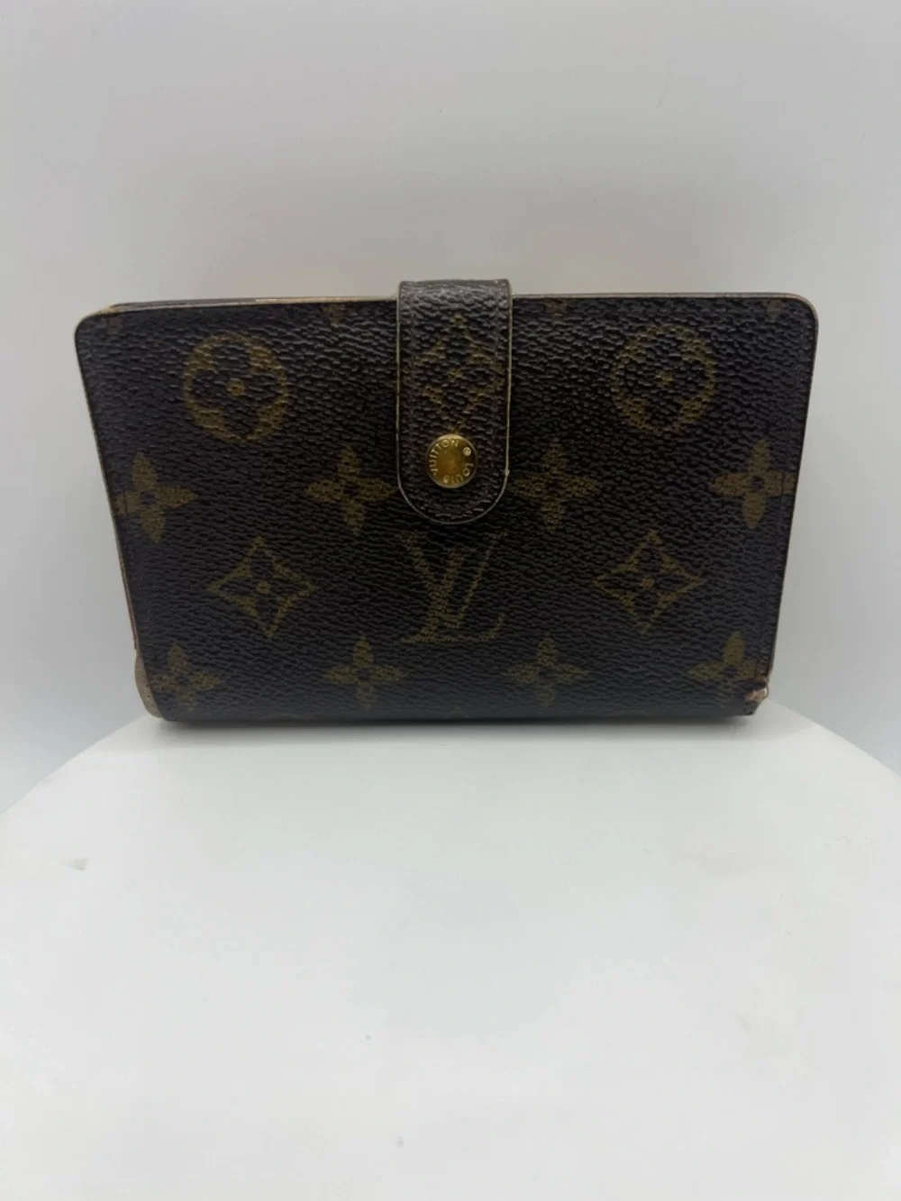 7046. Authentic Louis Vuitton Kiss-lock Monogram Canvas Snap Closure Wallet. - Picture 1 of 12